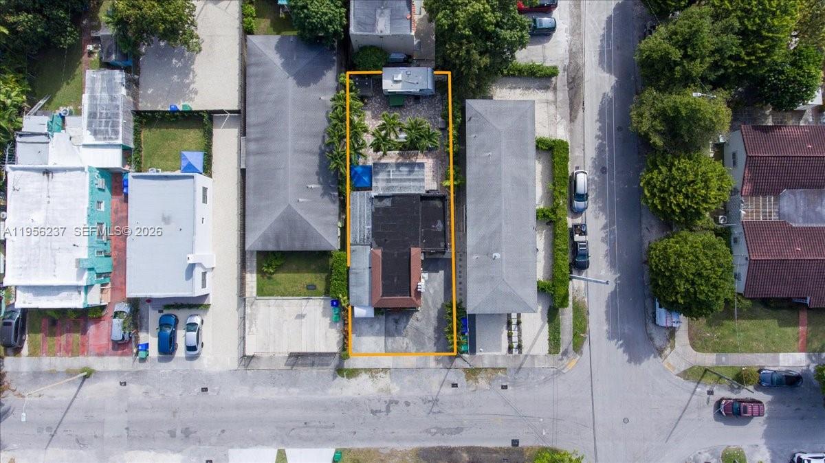 3554 Southwest 26th Street Miami, FL 33133 - Photo 4 of 30