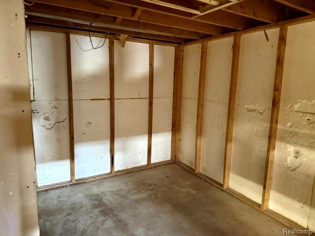 2329 Morrish Road Flushing, MI 48433 - Photo 25 of 32