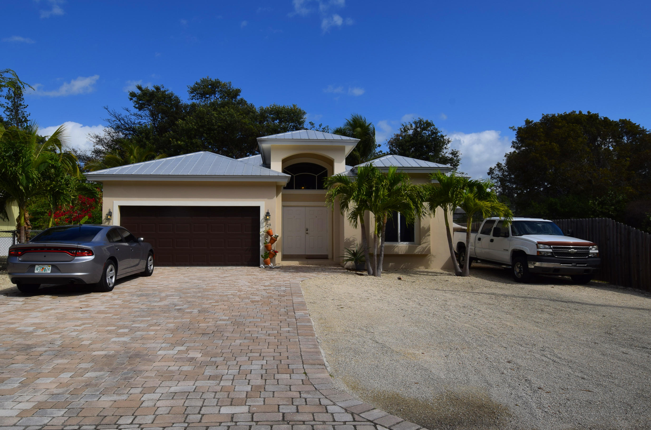 26 Andros Road Key Largo, FL 33037 - Photo 1 of 29 1 Front