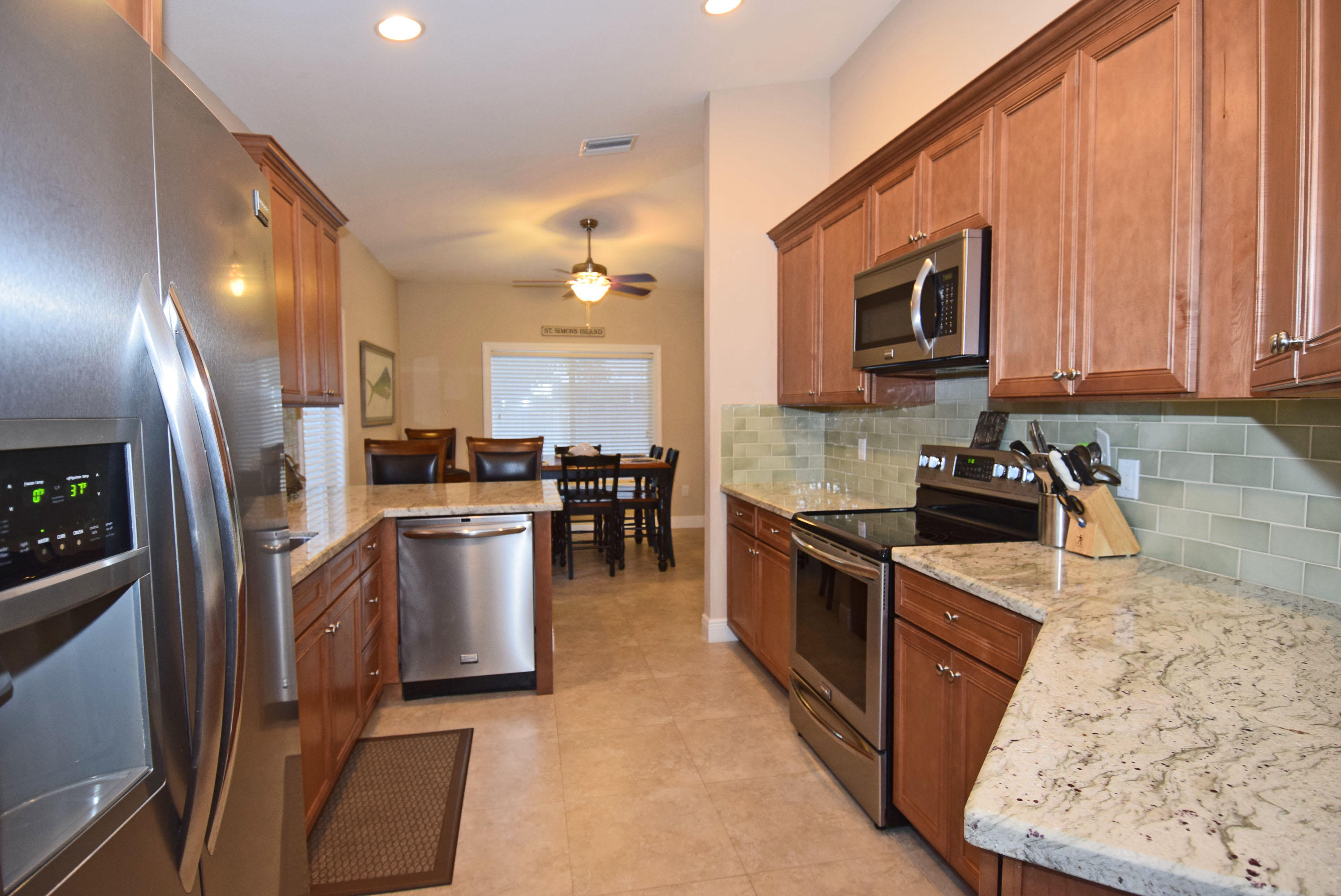 26 Andros Road Key Largo, FL 33037 - Photo 3 of 29 Kitchen