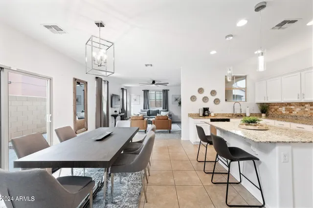 $4,500 | 2652 North 73rd Glen, Phoenix, AZ 85035