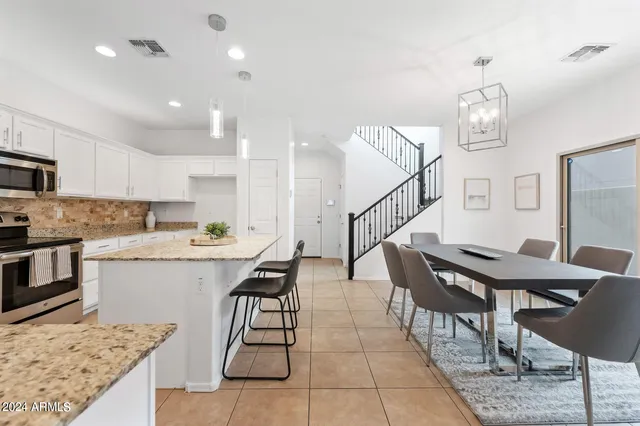 $4,500 | 2652 North 73rd Glen, Phoenix, AZ 85035