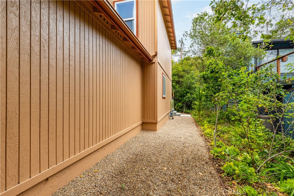 1580 Emerson Road Cambria, CA 93428 - Photo 26 of 37