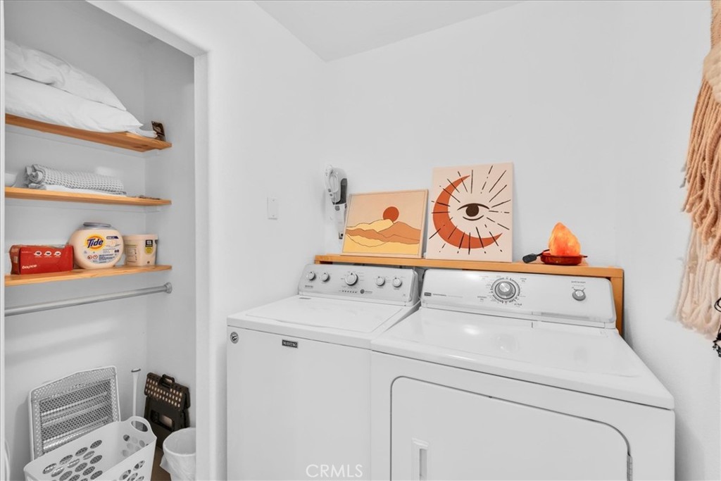 59700 Napa Road Landers, CA 92285 - Photo 33 of 68 a utility room with dryer and washer