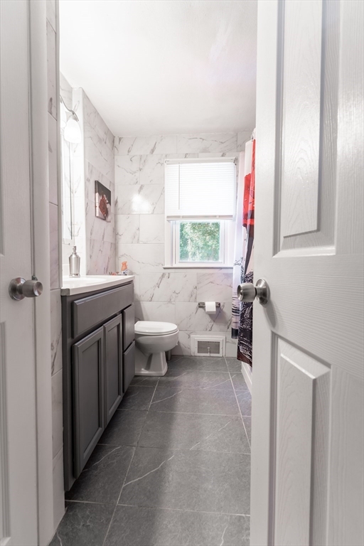 12 Kenway Drive Springfield, MA 01104 - Photo 13 of 29
