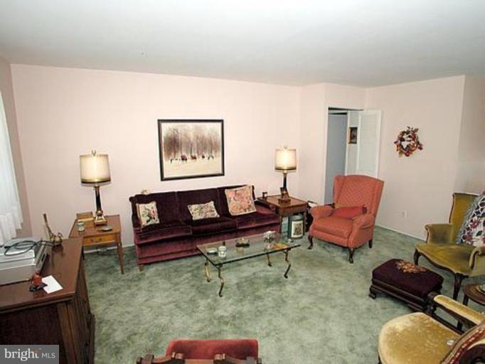 116 Chargeur Road Reisterstown, MD 21136 - Photo 3 of 20 Living Room #2