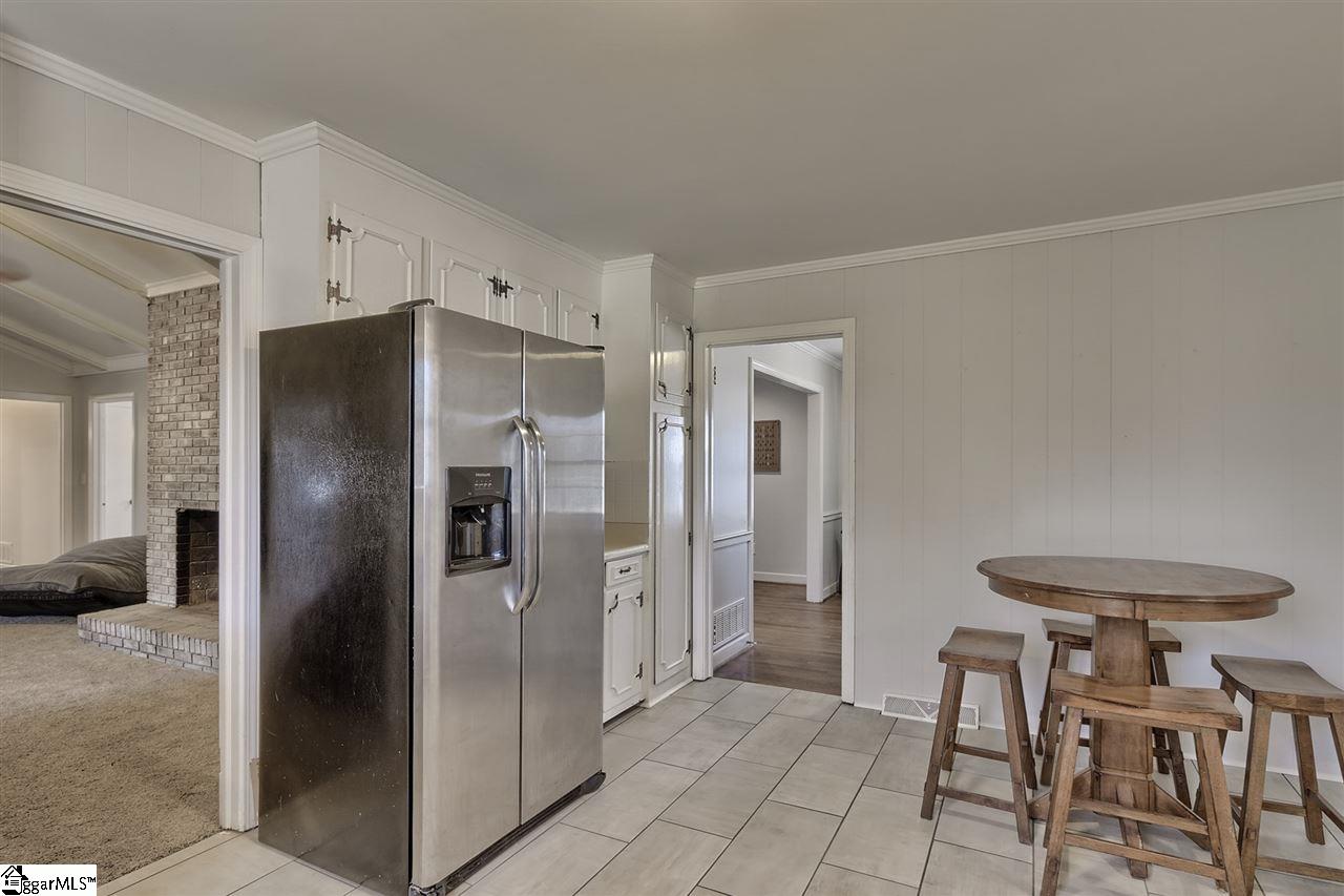 705 Edwards Road Greenville, SC 29615 - Photo 14 of 34 Gallery Image 14