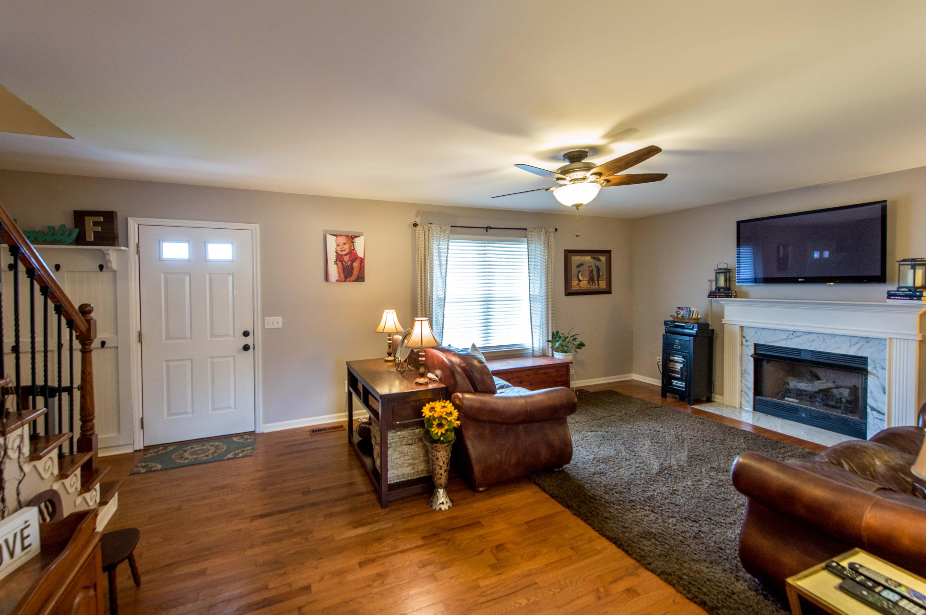 486 Misty Ridge Lane Ringgold, GA 30736 - Photo 2 of 28 Living Room