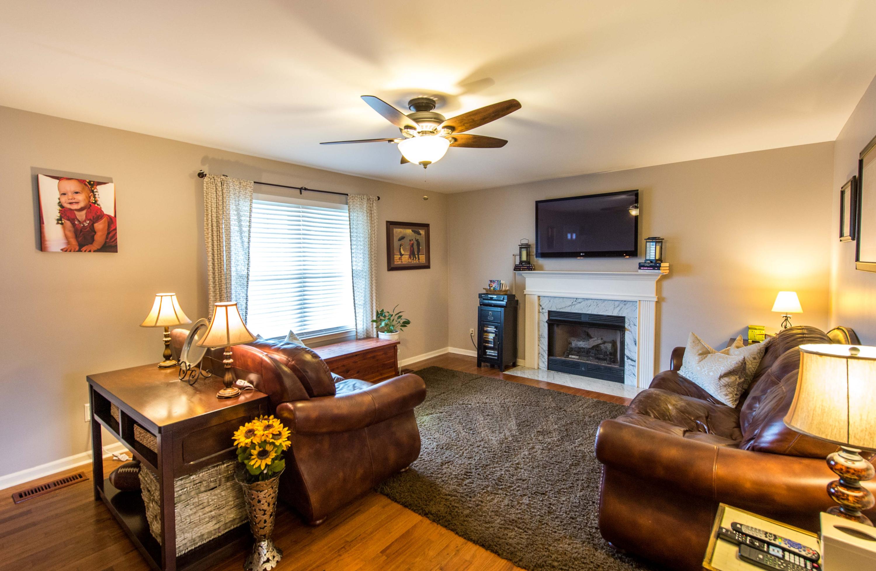 486 Misty Ridge Lane Ringgold, GA 30736 - Photo 3 of 28 Living Room