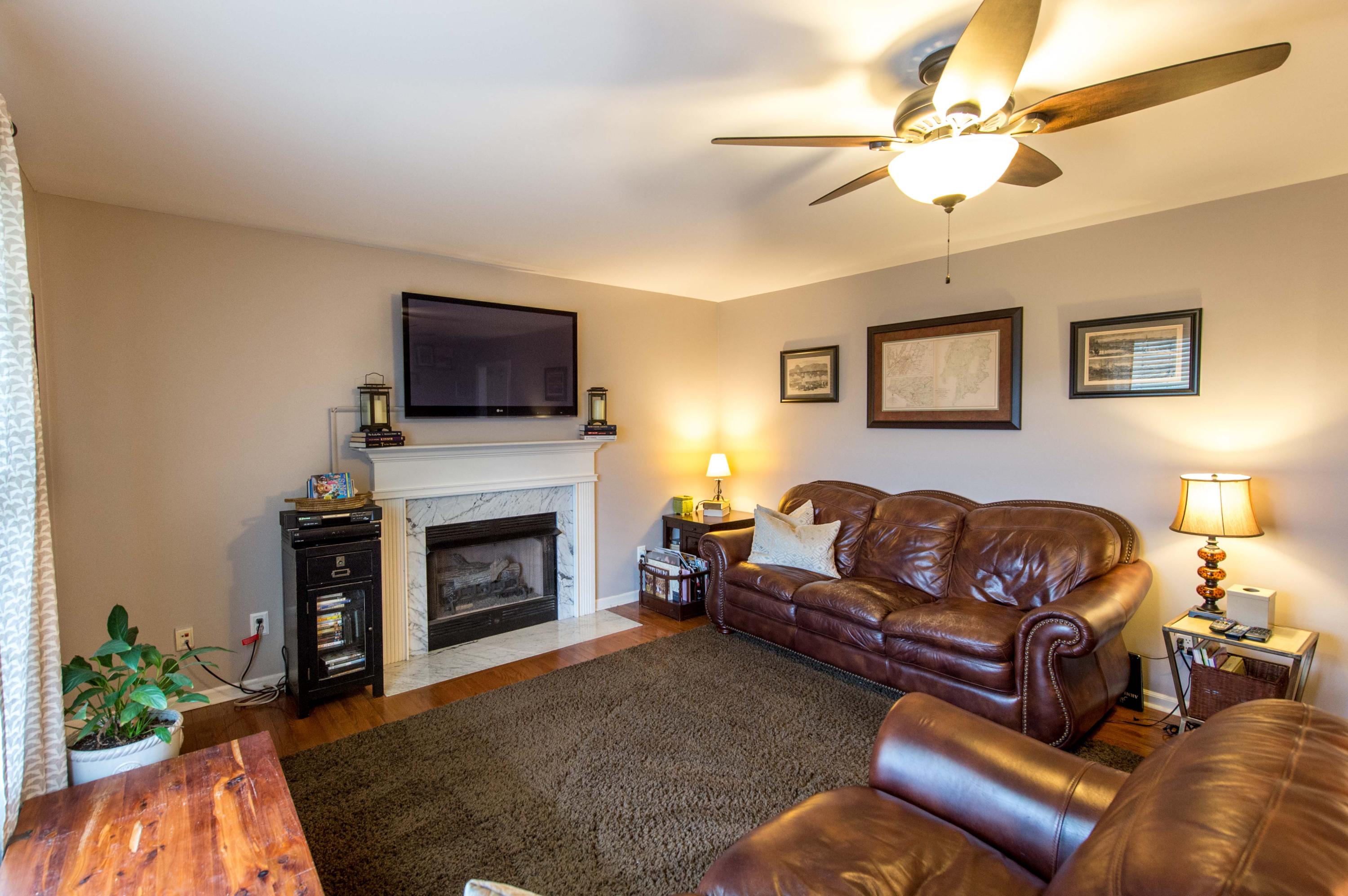 486 Misty Ridge Lane Ringgold, GA 30736 - Photo 4 of 28 Living Room