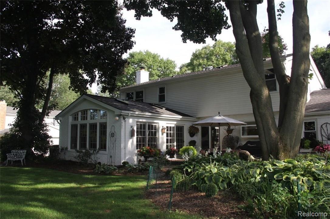 4656 Walnut Lake Road Bloomfield Hills, MI 48301 - Photo 10 of 10 2.jpg