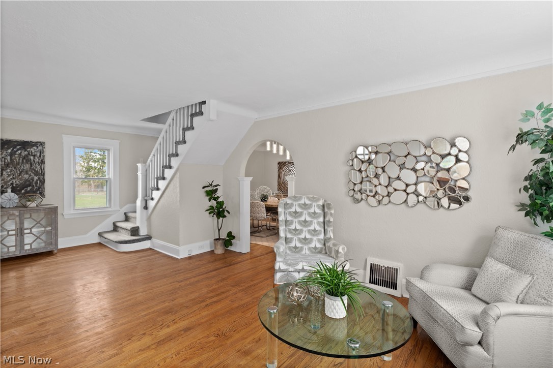 1411 Lander Road Cleveland, OH 44124 - Photo 6 of 30