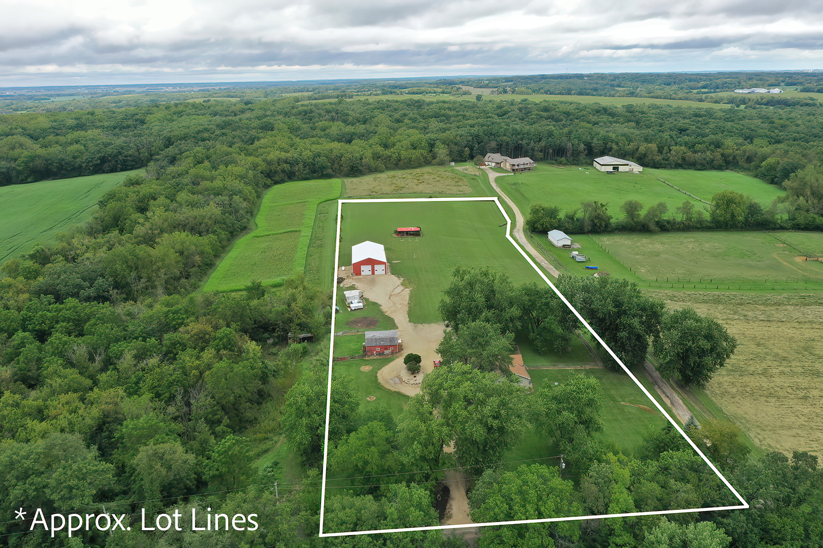 19212 Crowley Road Harvard, IL 60033 - Photo 5 of 38 a view of a tennis court