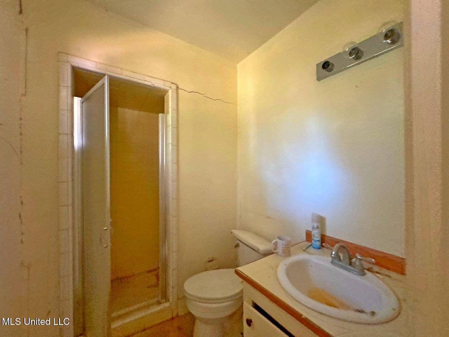 958 Watkins Place Jackson, MS 39206 - Photo 12 of 13 61-Nov 27 2025 10_23am-xQBR