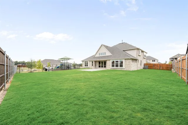 $665,000 | 933 South Bluebird Lane, Midlothian, TX 76065