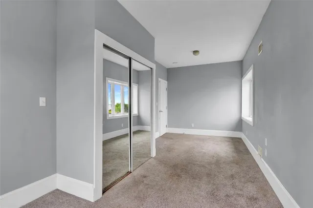 $699,900 | 894 Bay 9th Street, West Islip, NY 11795