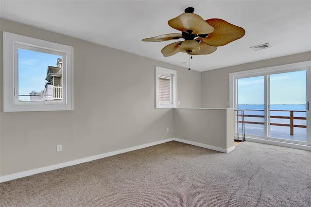 $699,900 | 894 Bay 9th Street, West Islip, NY 11795