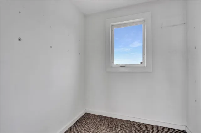 $699,900 | 894 Bay 9th Street, West Islip, NY 11795