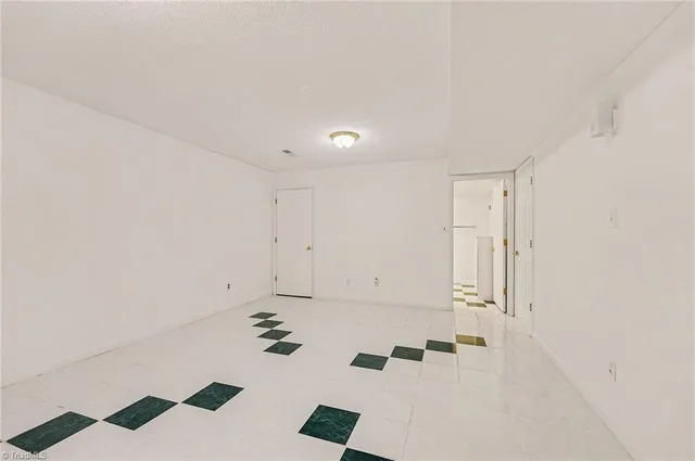 $530,000 | 6905 Crandall Court, Clemmons, NC 27012