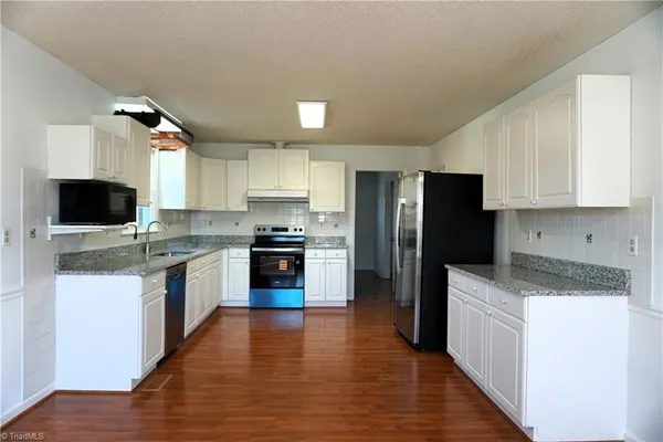 $485,000 | 6905 Crandall Court, Clemmons, NC 27012