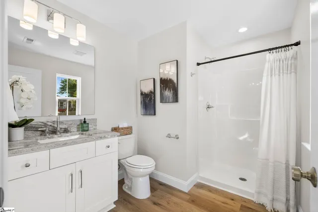 $309,900 | 910 Alexander Road, Greer, SC 29650