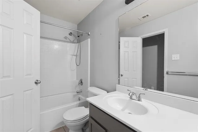 $1,995 | 2509 Saddlehorn Drive, Little Elm, TX 75068