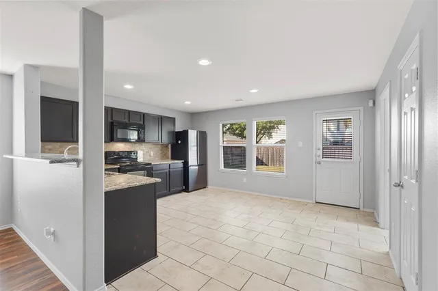 $1,995 | 2509 Saddlehorn Drive, Little Elm, TX 75068