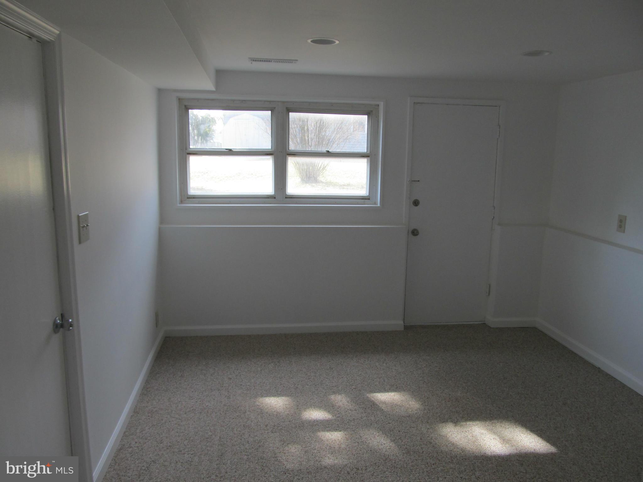 935 Sedgley Road Catonsville, MD 21228 - Photo 11 of 24 Bedroom