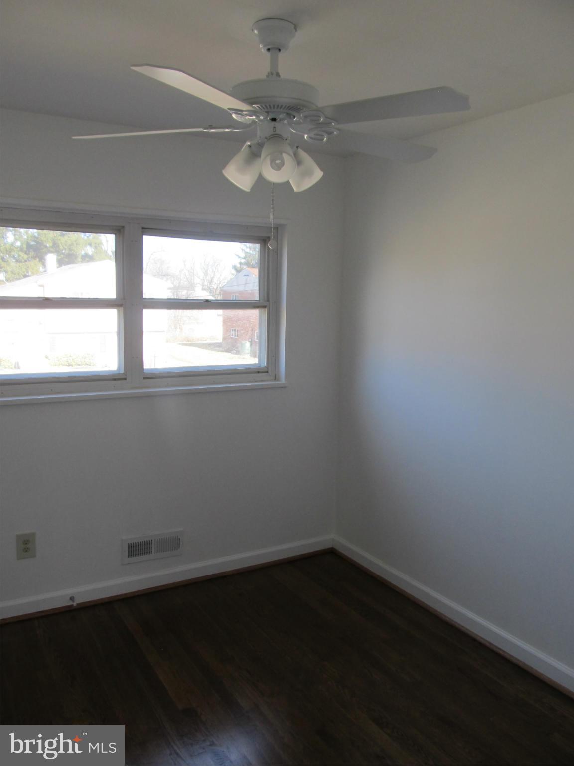 935 Sedgley Road Catonsville, MD 21228 - Photo 18 of 24 Bedroom