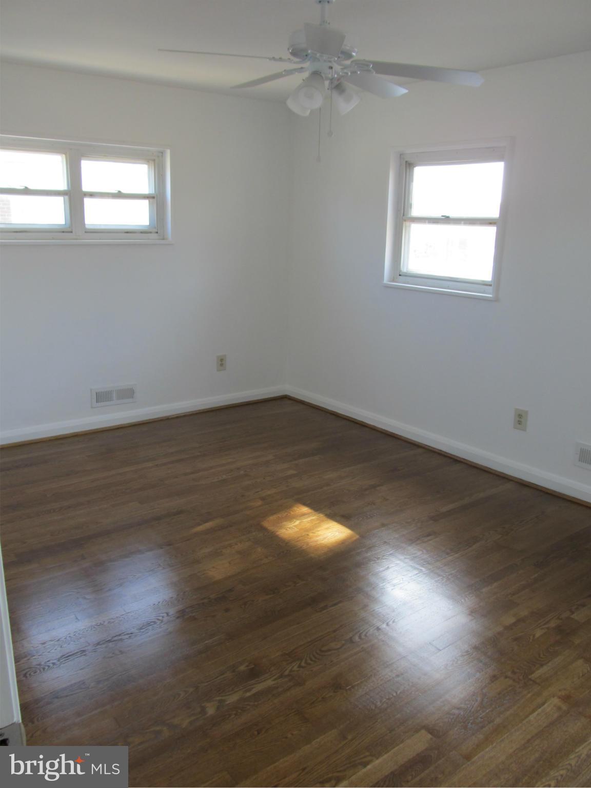 935 Sedgley Road Catonsville, MD 21228 - Photo 20 of 24 Bedroom