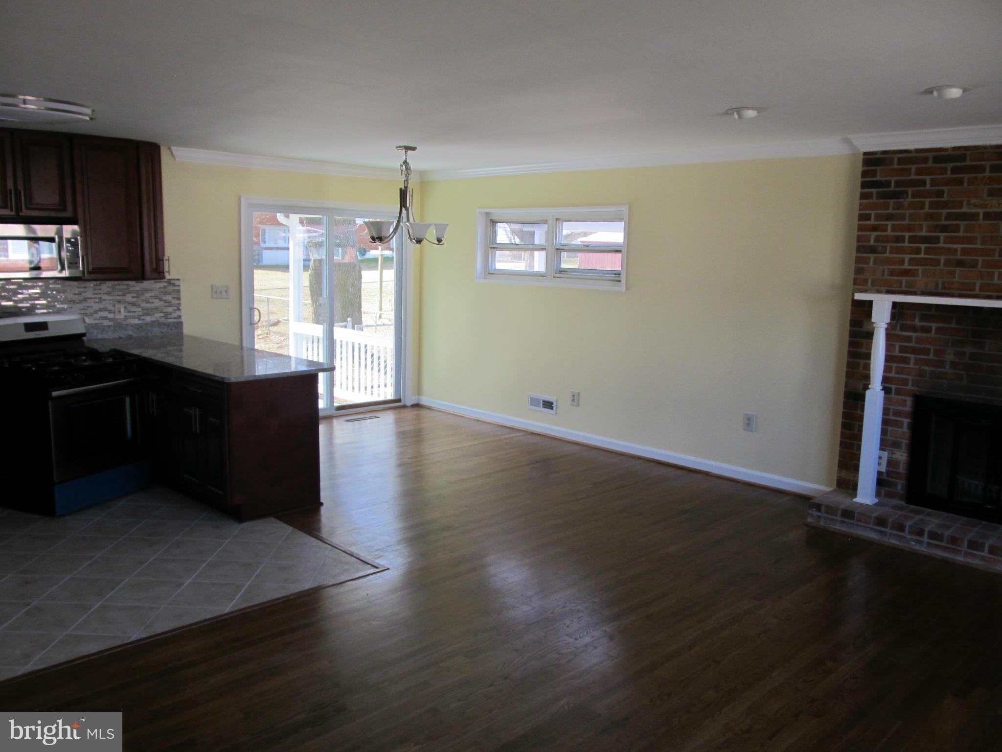 935 Sedgley Road Catonsville, MD 21228 - Photo 4 of 24 Interior (General)
