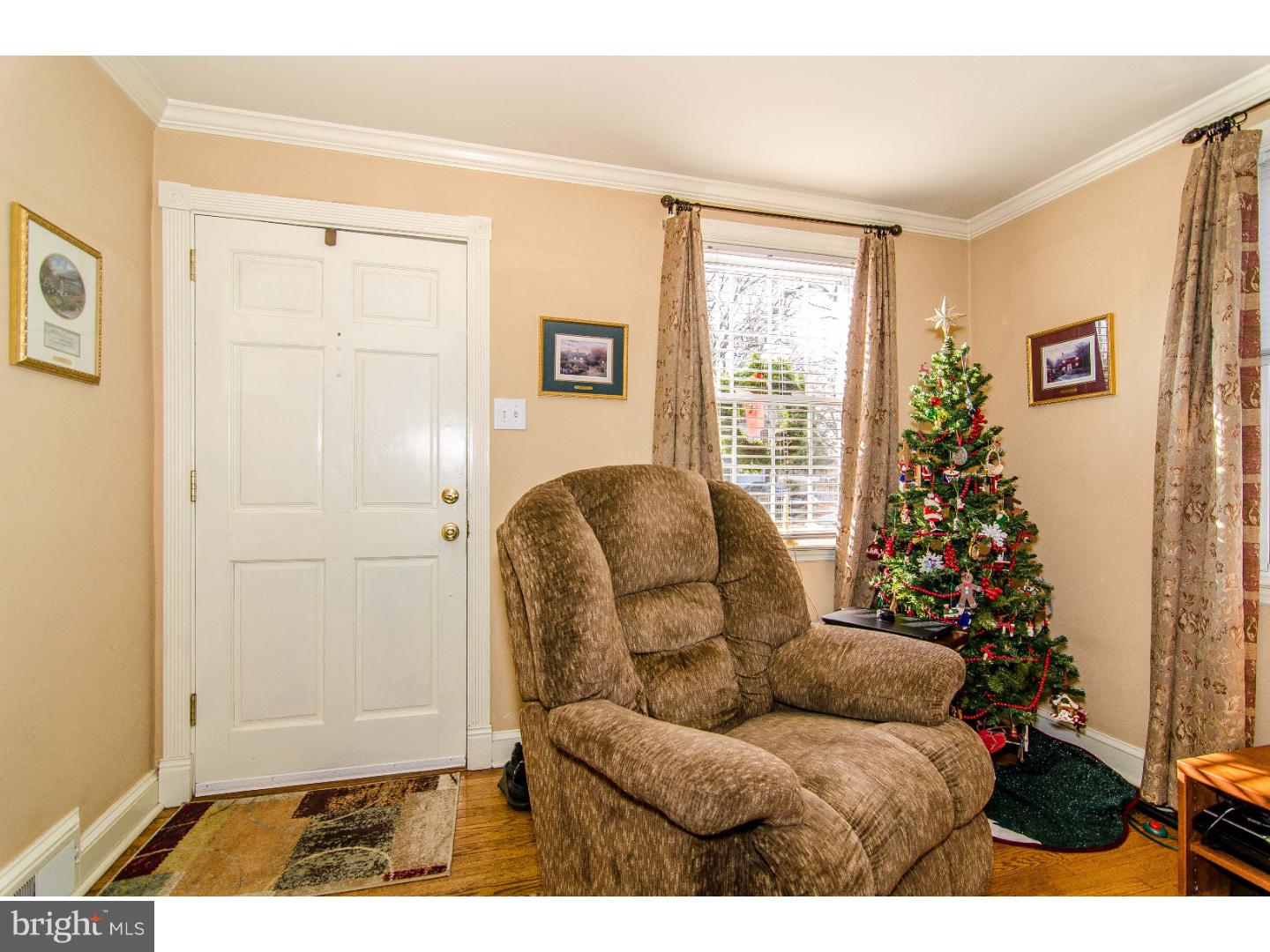 211 Fairview Road Springfield, PA 19064 - Photo 3 of 25