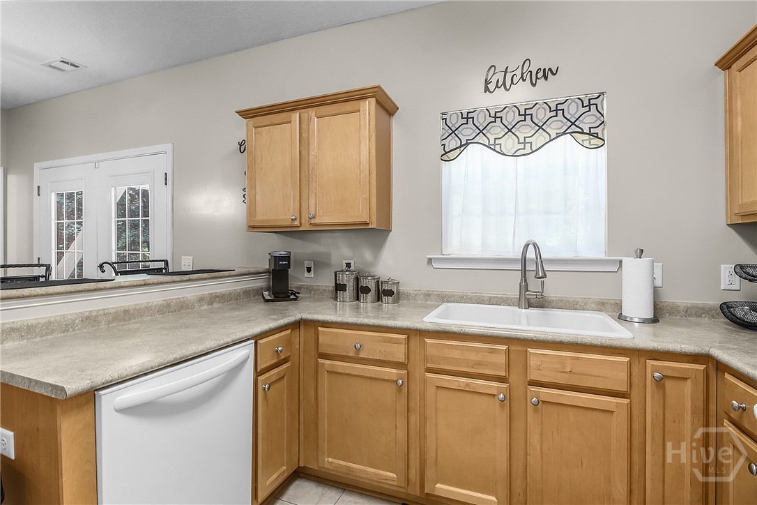 70 Shady Oaks Loop Midway, GA 31320 - Photo 9 of 29