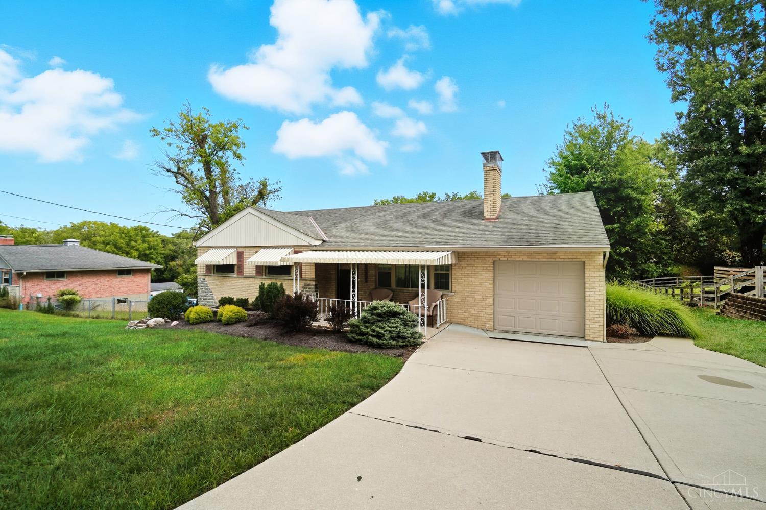 2220 Ebenezer Road Cincinnati, OH 45233 - Photo 2 of 23