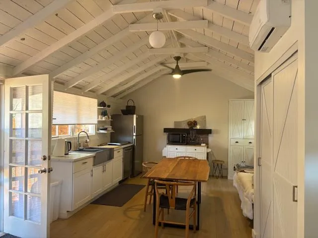 $2,950 | 207 North Montgomery Street, Unit A, Ojai, CA 93023