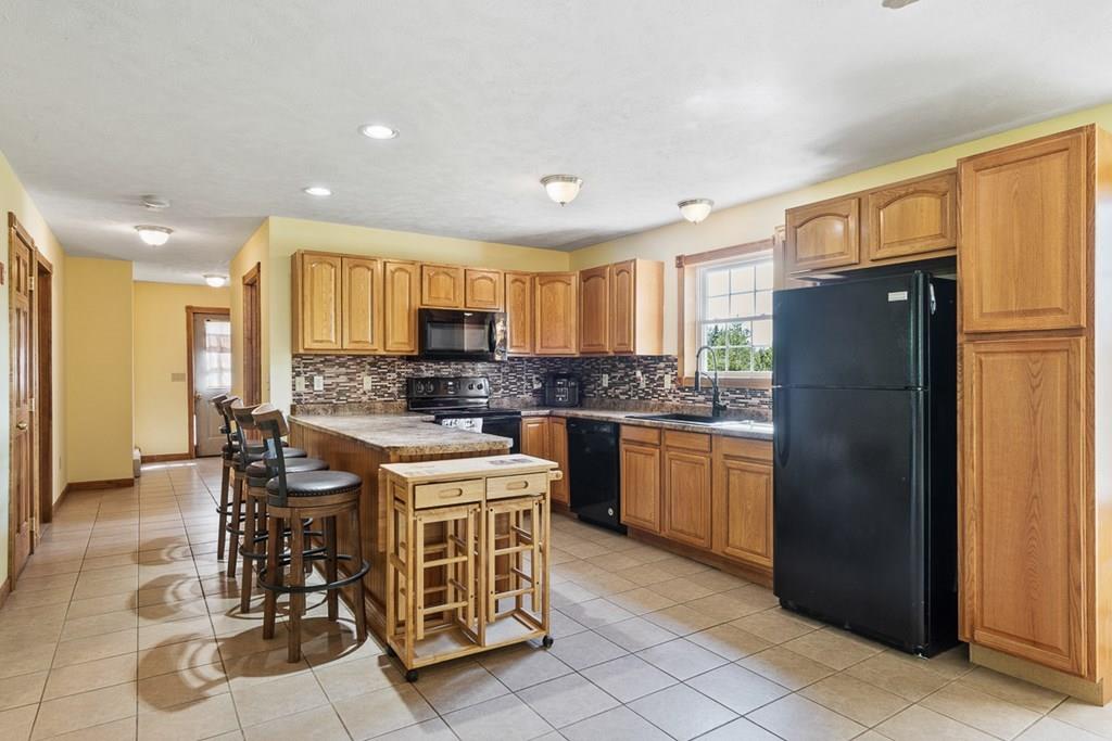 27 Joslin Road Winchendon, MA 01475 - Photo 4 of 42 Gallery Image 4