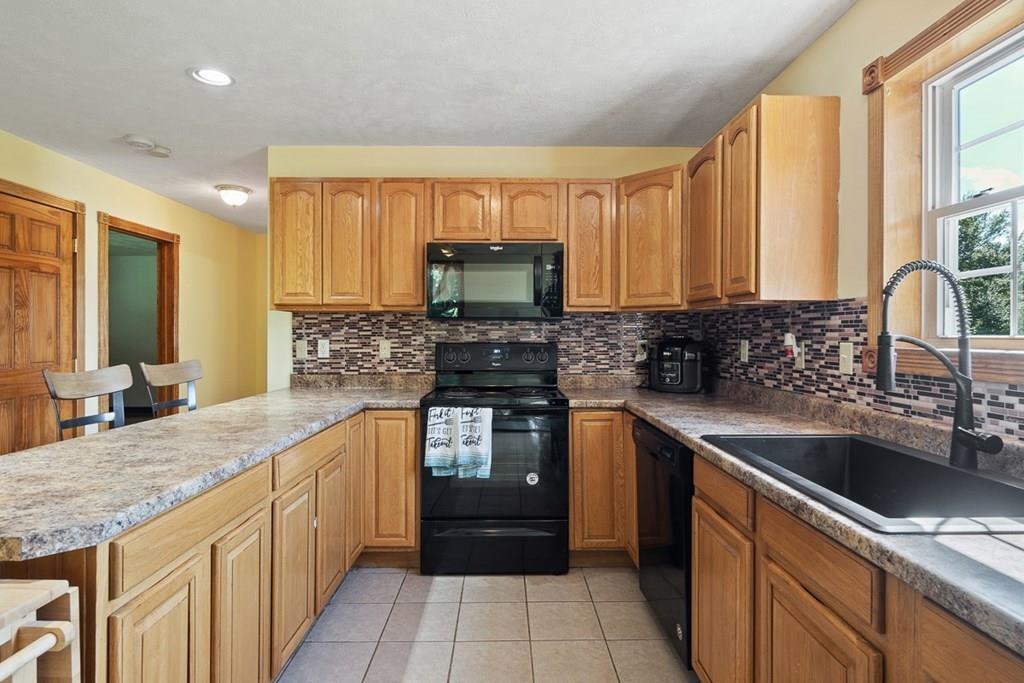 27 Joslin Road Winchendon, MA 01475 - Photo 5 of 42 Gallery Image 5