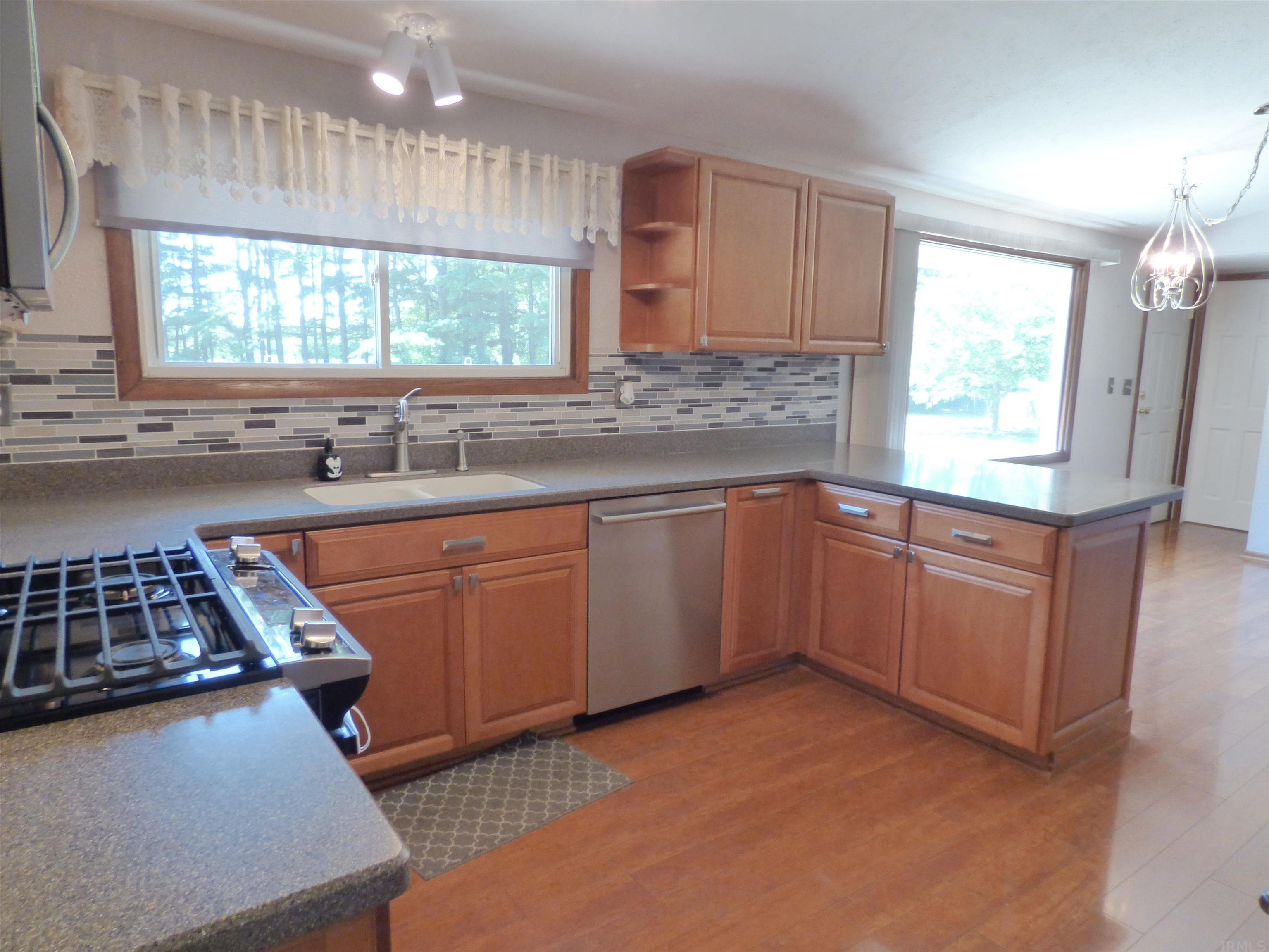 65030 Smilax Road North Liberty, IN 46554 - Photo 8 of 31