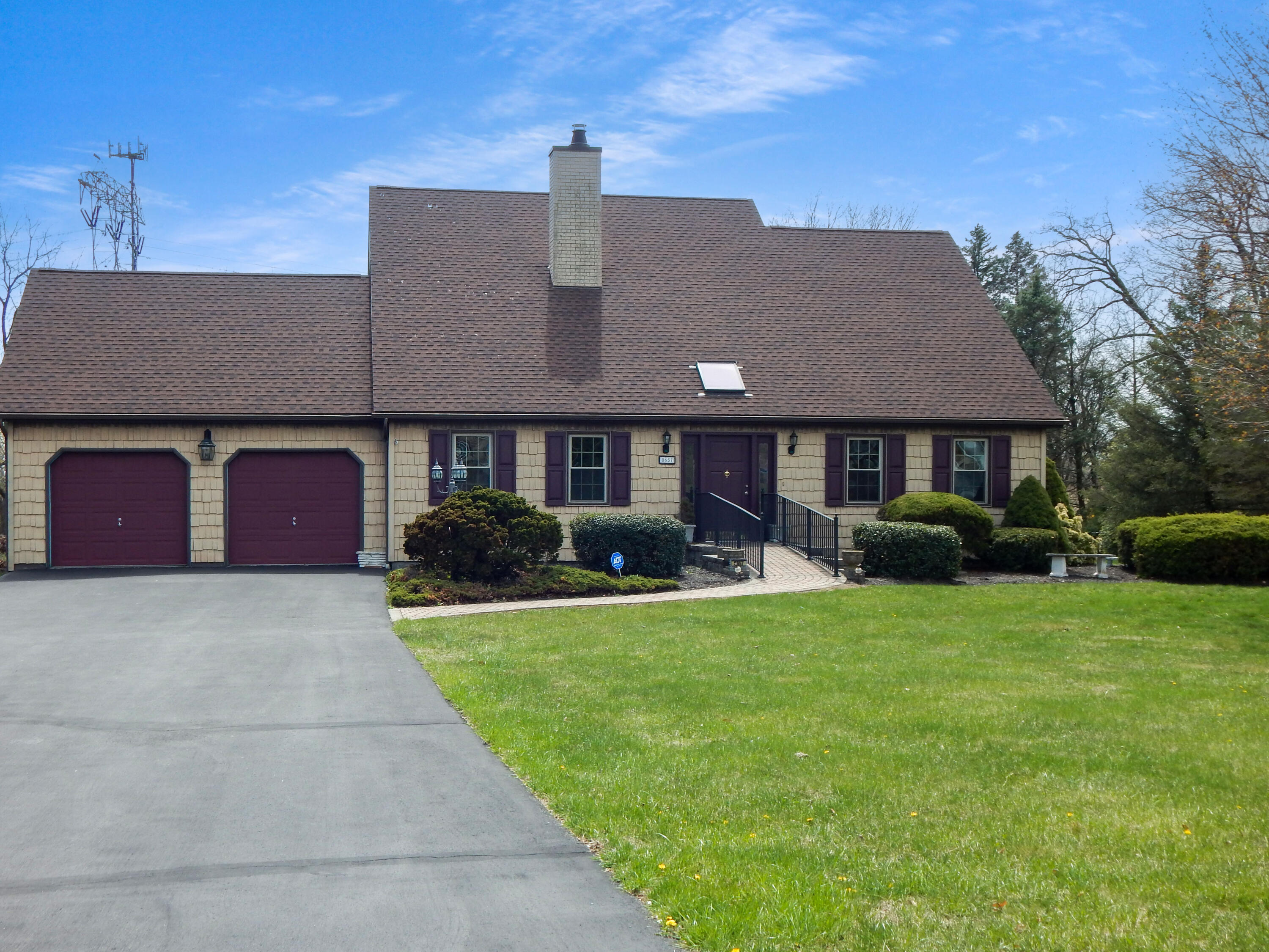 8657 Pleasant View Road Bangor, PA 18013 - Photo 1 of 29 pleasant-view-front-3