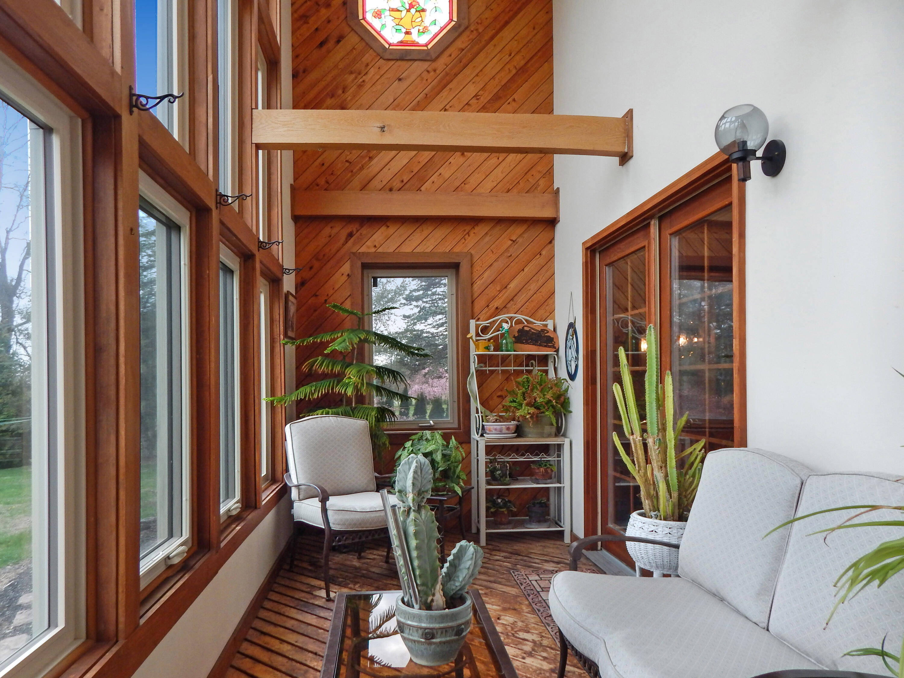 8657 Pleasant View Road Bangor, PA 18013 - Photo 12 of 29 Solarium