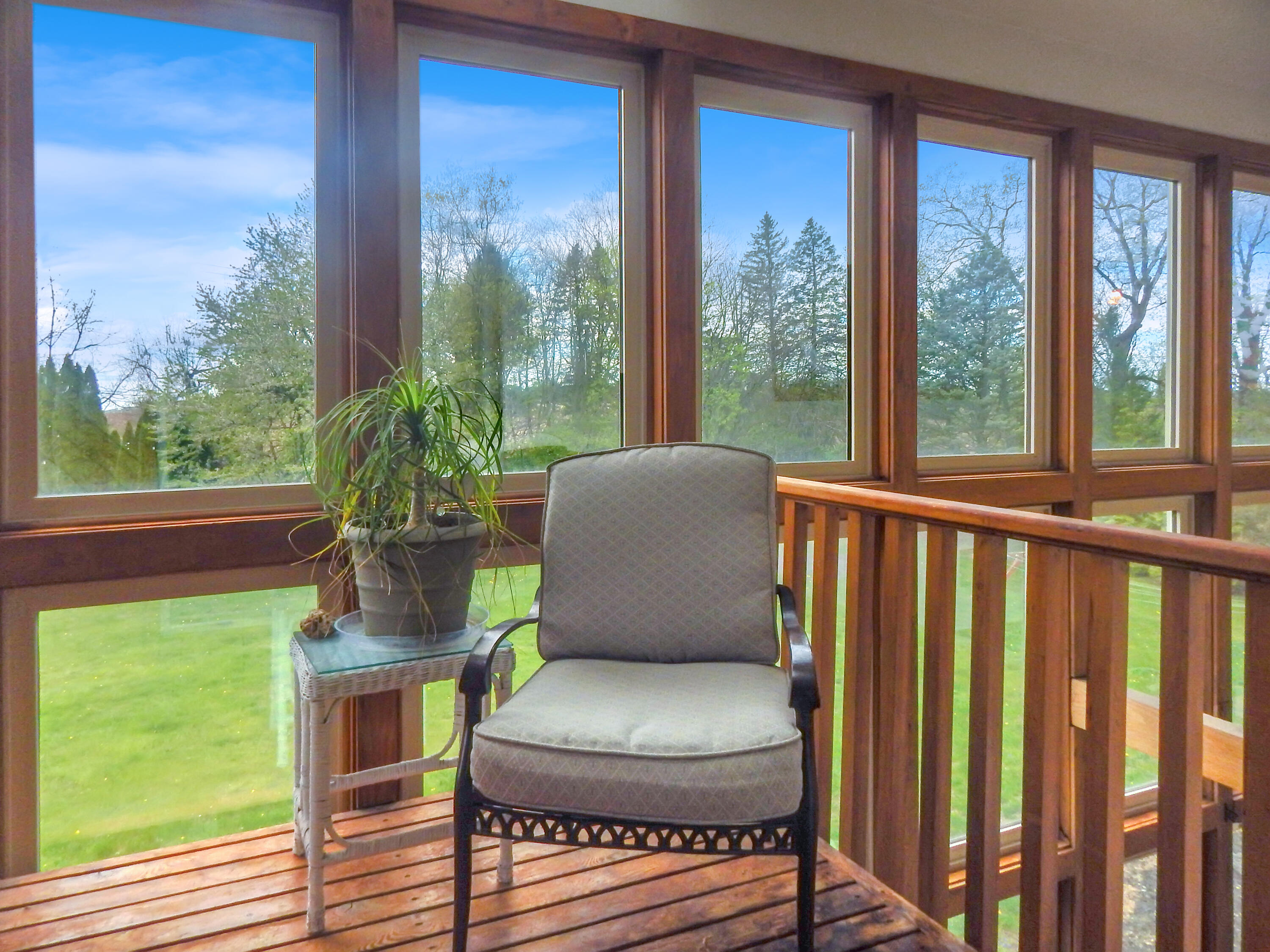 8657 Pleasant View Road Bangor, PA 18013 - Photo 18 of 29 Upper Deck