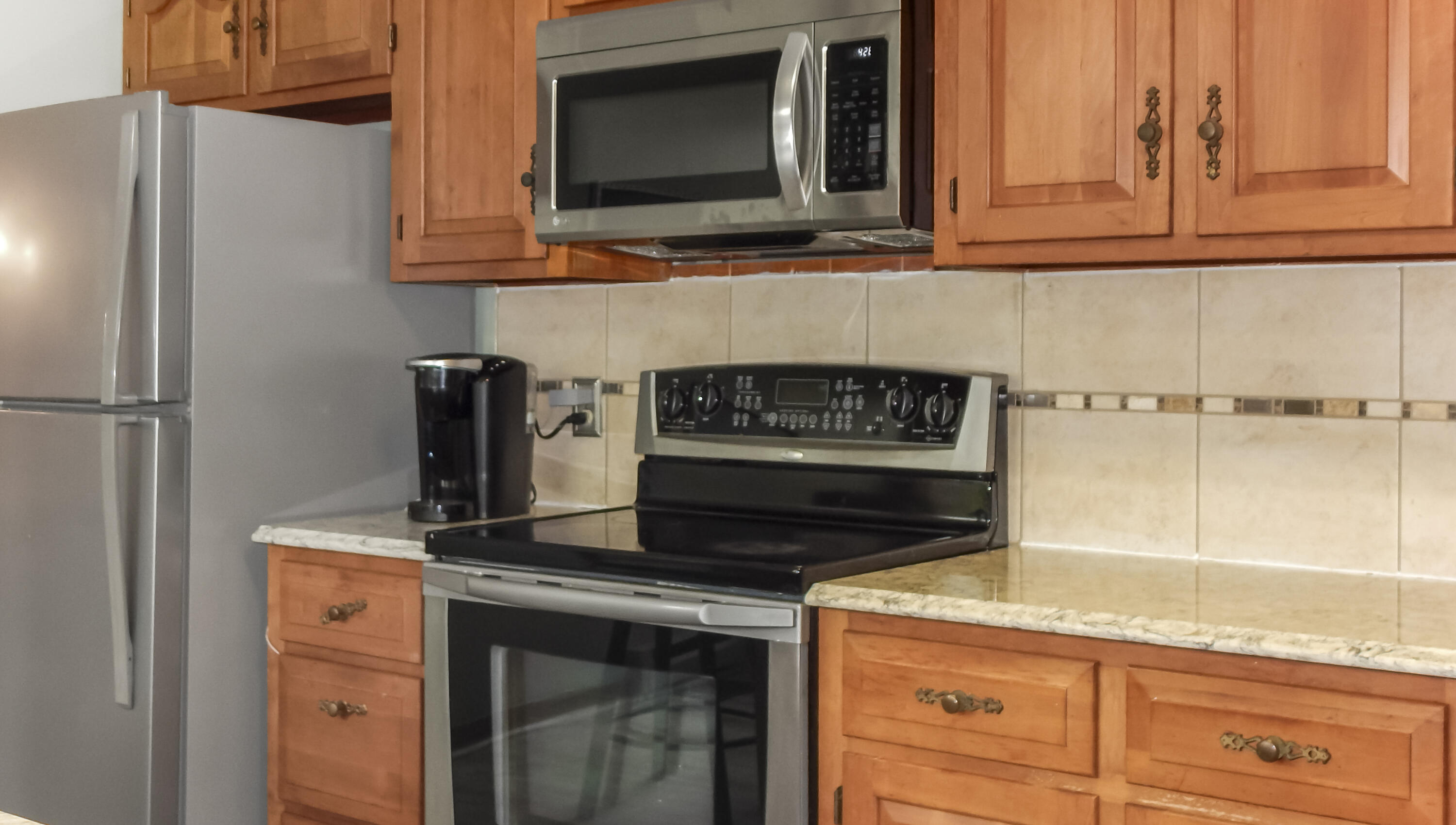 8657 Pleasant View Road Bangor, PA 18013 - Photo 8 of 29 Kitchen