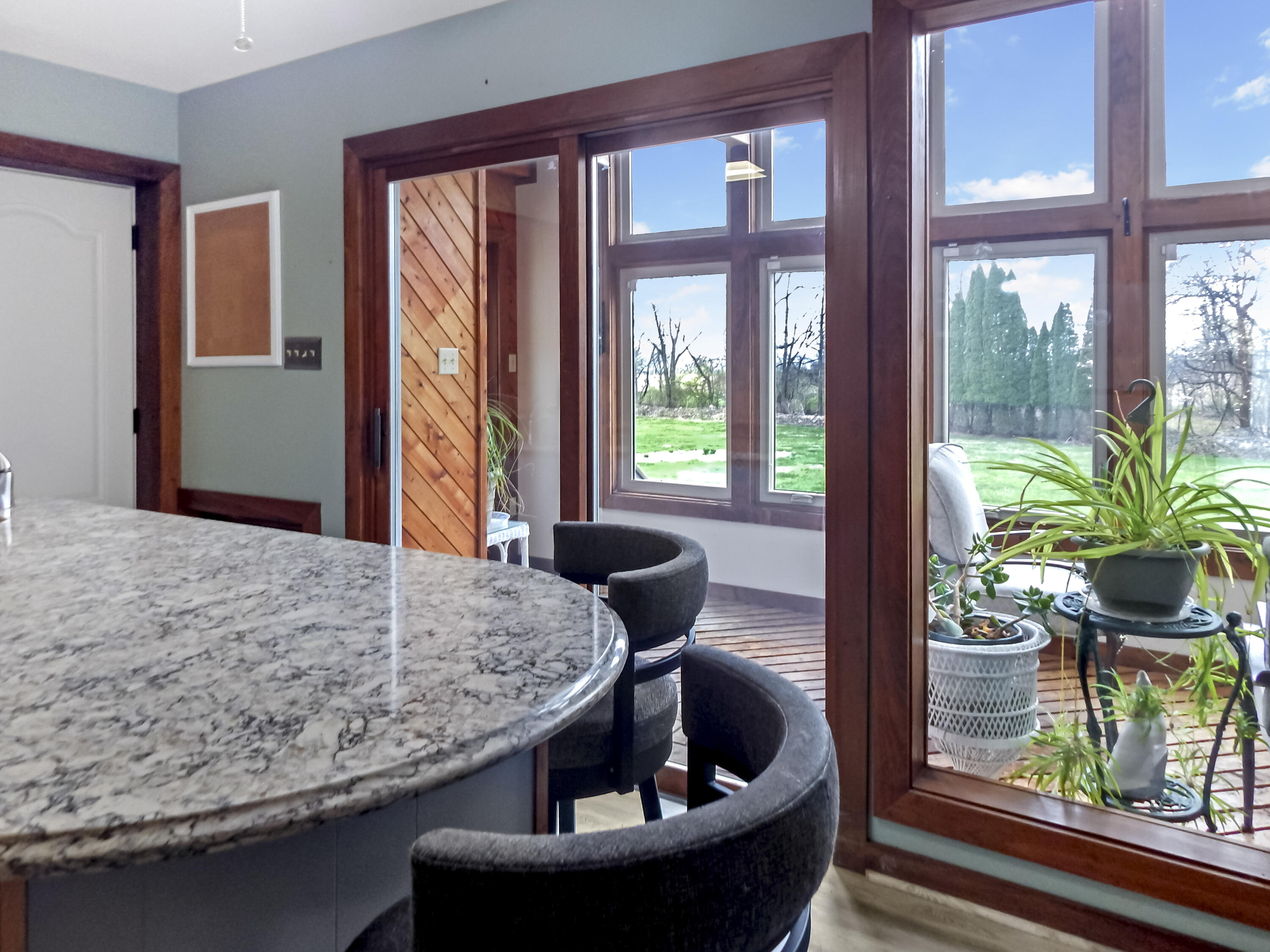 8657 Pleasant View Road Bangor, PA 18013 - Photo 10 of 29 kitchen-looking-into-solarium