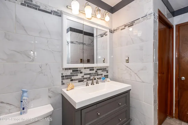 $299,000 | 106 Pumice Court, Milford, PA 18337