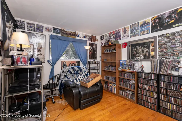 $299,000 | 106 Pumice Court, Milford, PA 18337