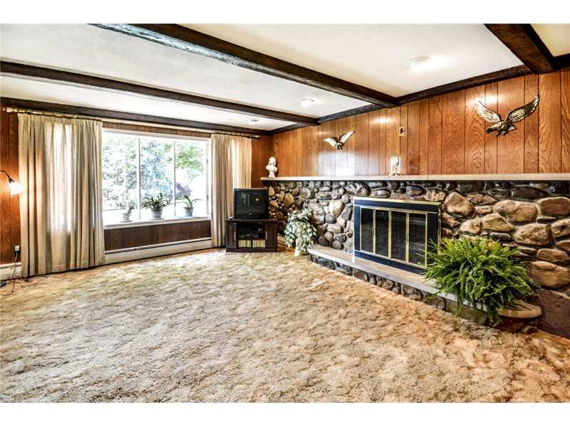125 Rawlins Run Road Pittsburgh, PA 15238 - Photo 4 of 18 Family Room.