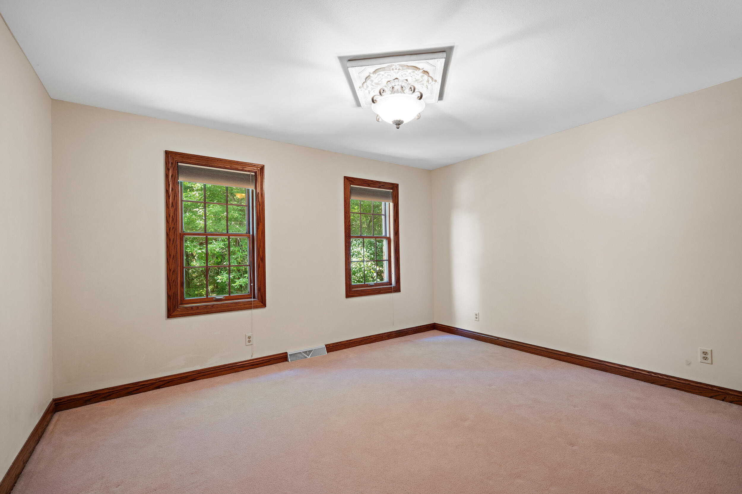 N27W5230 Hamilton Road Cedarburg, WI 53012 - Photo 37 of 67 Upper Bedroom 2