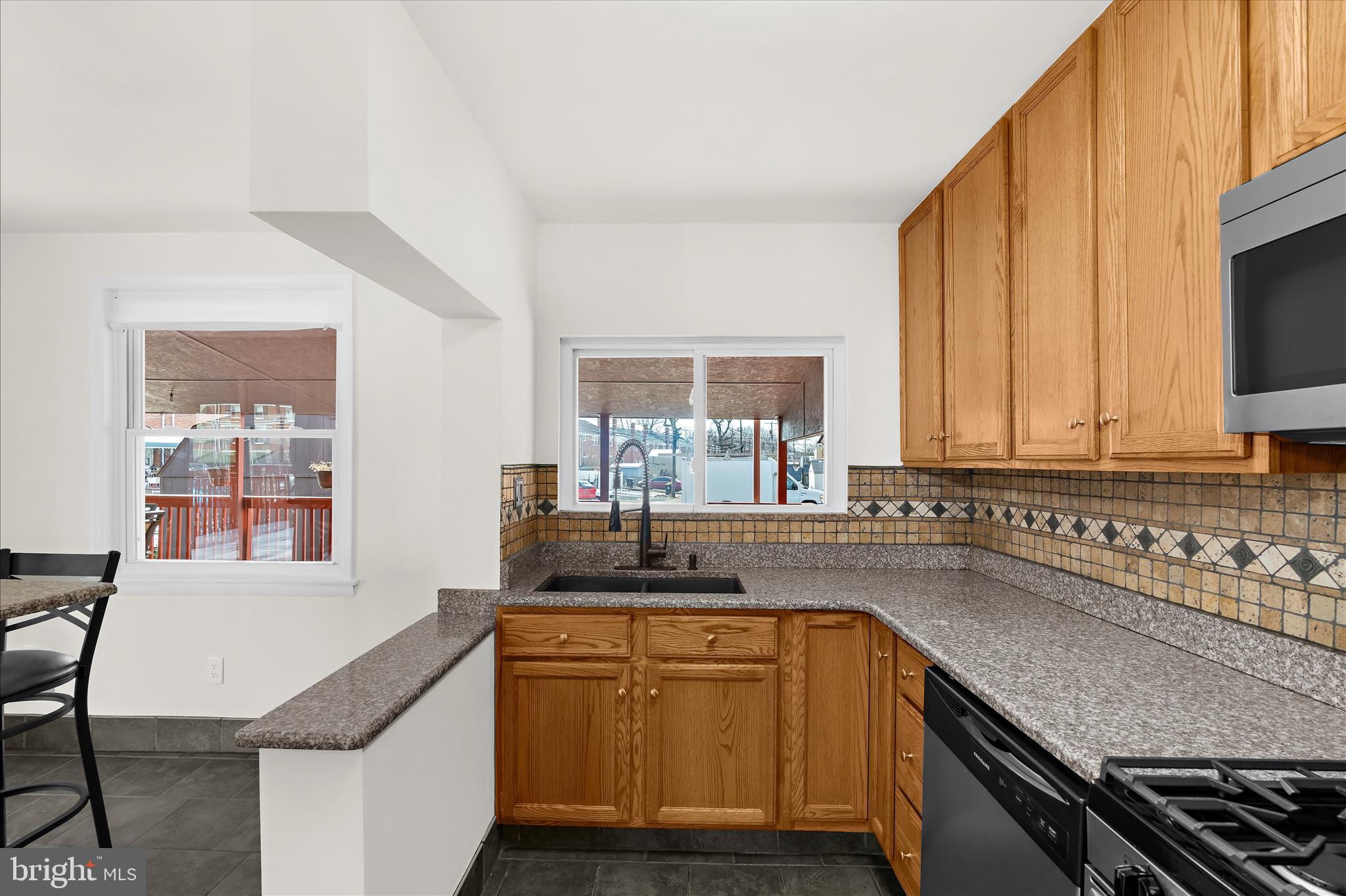 8159 Kavanagh Road Baltimore, MD 21222 - Photo 12 of 44