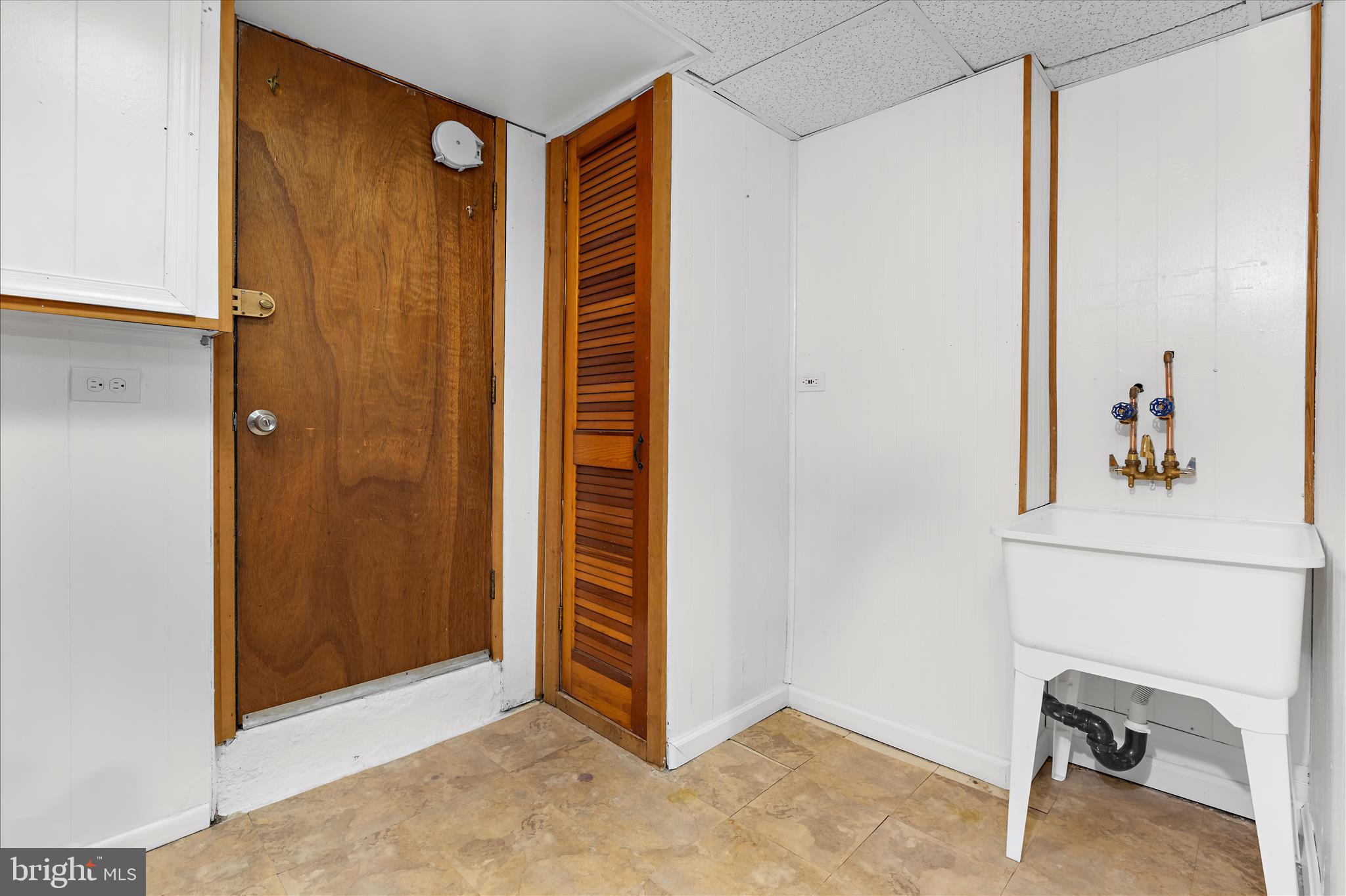 8159 Kavanagh Road Baltimore, MD 21222 - Photo 25 of 44