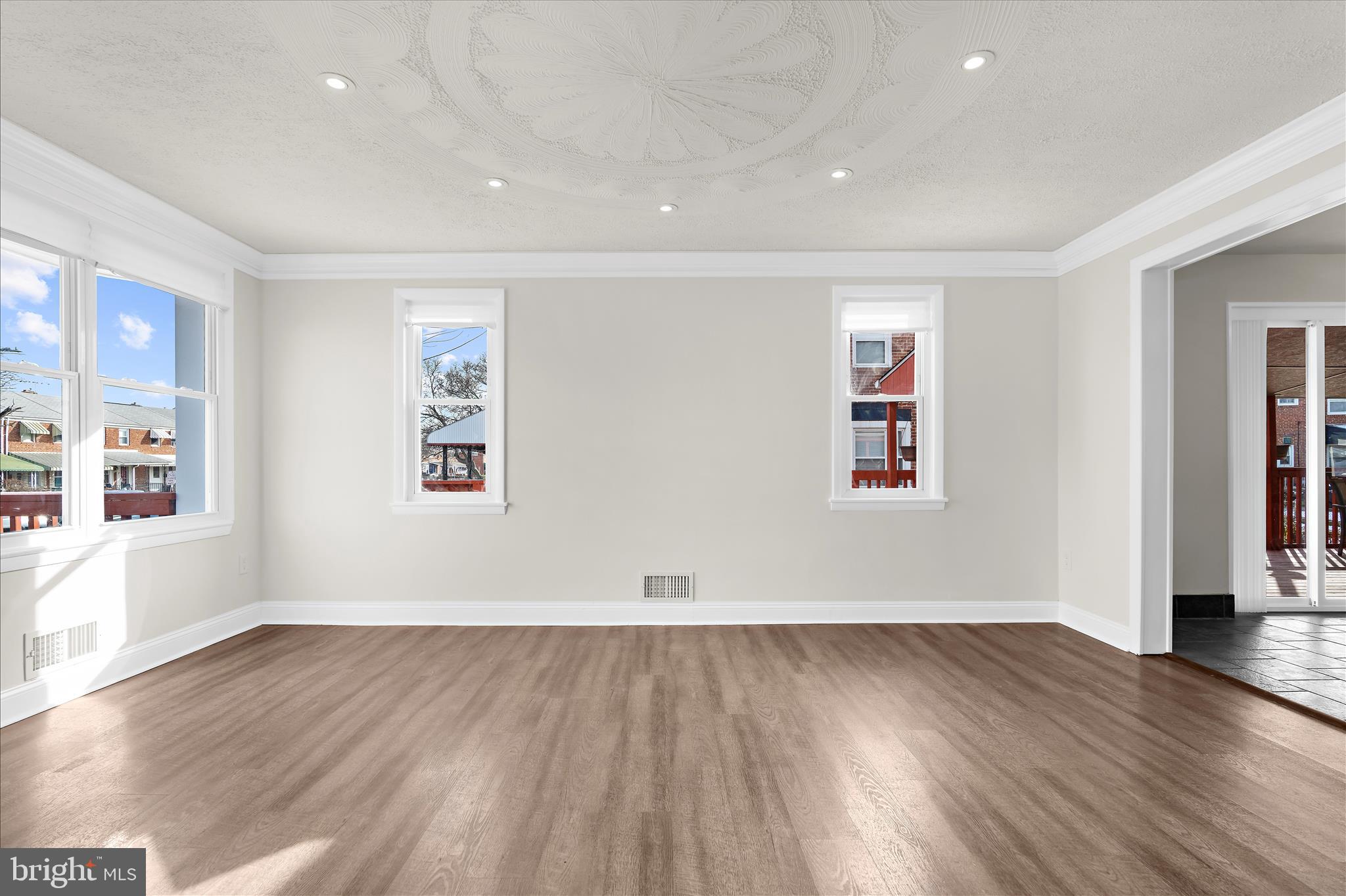 8159 Kavanagh Road Baltimore, MD 21222 - Photo 4 of 44